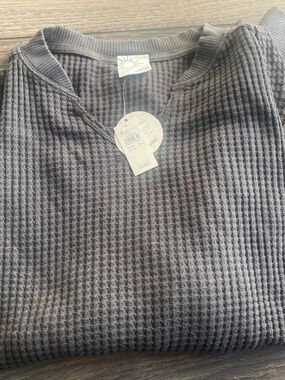 Women’s waffle knit long sleeved shirt